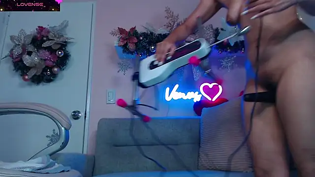 VenusIsLove  online show from 12.12.24