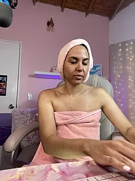 VenusIsLove  online show from 02.02.25