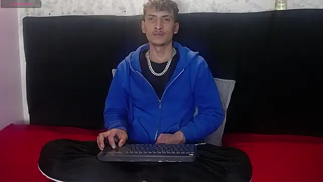 SavageLover  online show from 12.02.25