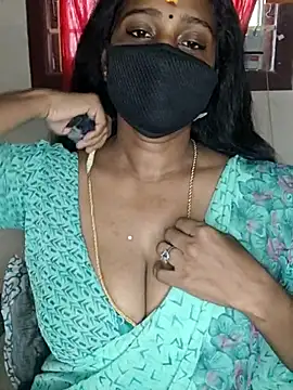 Snapshot of sivashree chatting on 07.17.26 sivashree online show from 07.17.26