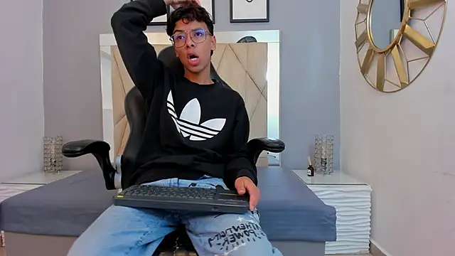 adams bobby online show from 12.02.25