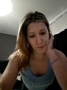 Snapshot of Katyfoxie chatting on 11.01.25 Katyfoxie online show from 11.01.25