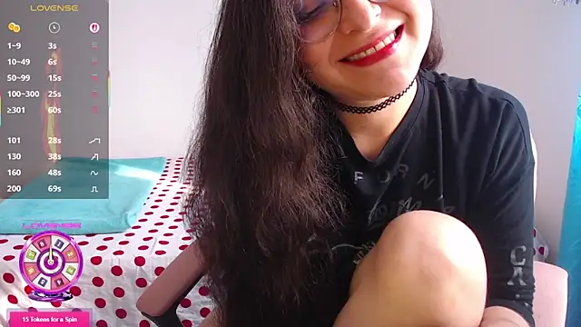 Vicky cristinax online show from 12.19.25