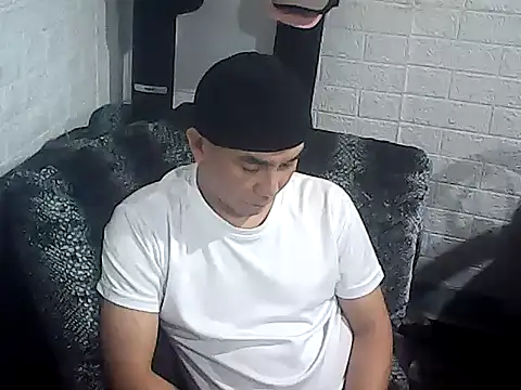 yourasiandesire69 online show from 12.03.25