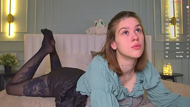 LoraPuffs online show from 02.16.26