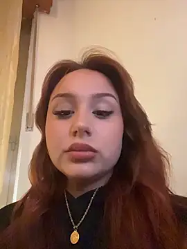 Snapshot of katerina017 chatting on 10.29.25 katerina017 online show from 10.29.25