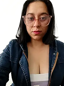 Caroline-17 online show from 11.01.25