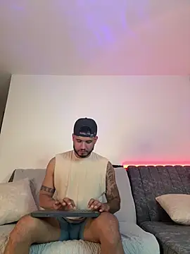 AUSTINN TORRES online show from 03.10.26