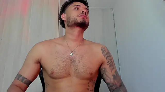 AUSTINN TORRES online show from 07.23.26