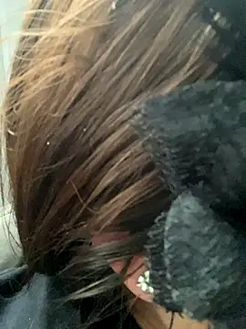 Snapshot of crazzyanne chatting on 12.13.25 crazzyanne online show from 12.13.25