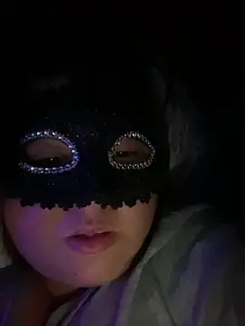 Snapshot of crazzyanne chatting on 12.15.25 crazzyanne online show from 12.15.25