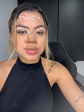 Alanna-foxx online show from 11.01.25