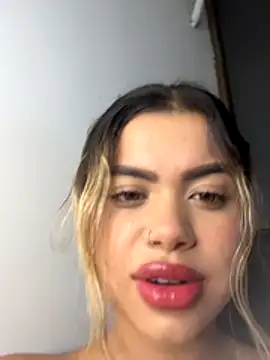 Alanna-foxx online show from 11.27.25