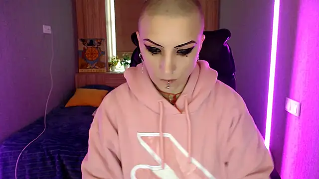 Sweet-n-Strong online show from 04.10.26