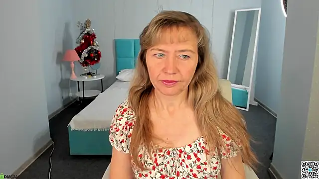 Carla Vogue online show from 12.21.25