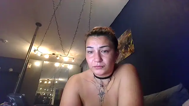 Snapshot of Hausverbot3 chatting on 05.22.26 Hausverbot3 online show from 05.22.26