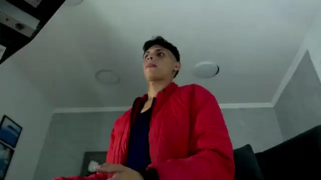 wiltom  online show from 12.05.25