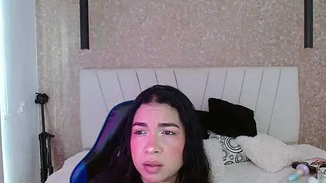 AliceSmity  online show from 02.21.26