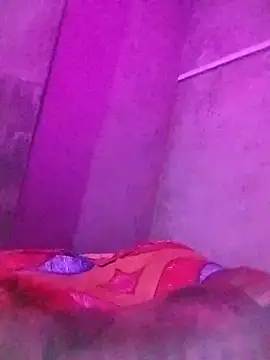 Snapshot of desicoupleNoon chatting on 10.31.25 desicoupleNoon online show from 10.31.25