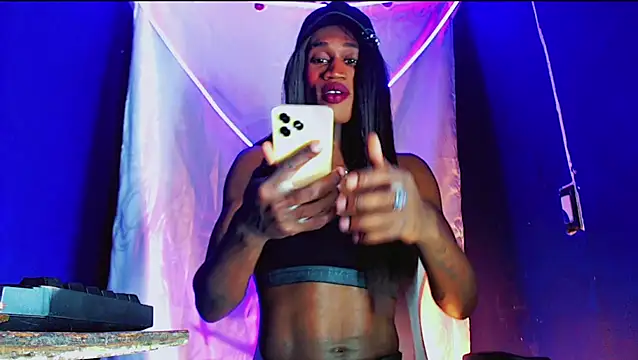 Kloe cardashan online show from 11.21.25