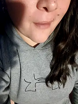 Snapshot of Clara_Arg chatting on 10.29.25 Clara Arg online show from 10.29.25