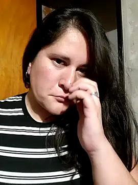 Snapshot of Clara_Arg chatting on 11.14.25 Clara Arg online show from 11.14.25