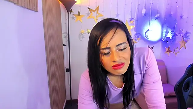 Snapshot of karla_al chatting on 12.05.25 karla al online show from 12.05.25