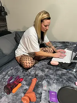 Snapshot of daniellasinnocence chatting on 11.11.25 daniellasinnocence online show from 11.11.25