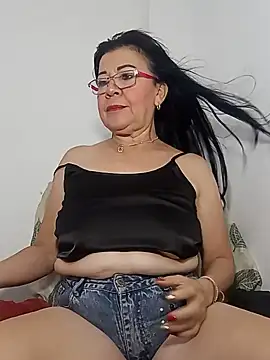 laliItaclark online show from 05.26.26