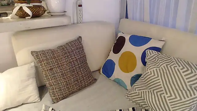 Nube Azul1 online show from 11.17.25