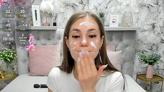 Snapshot of CandysSweet chatting on 02.04.26 CandysSweet online show from 02.04.26