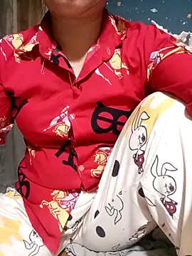 Phoena-a online show from 04.17.26