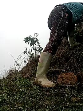 Phoena-a online show from 04.18.26