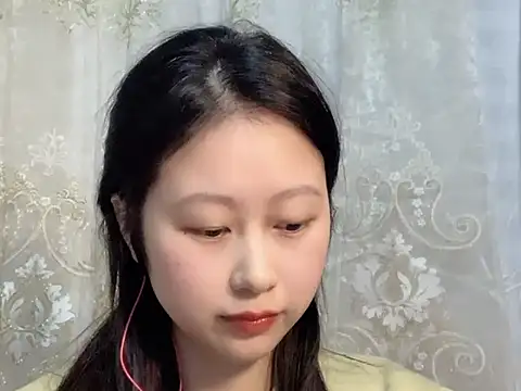 Snapshot of nuannuan35593 chatting on 10.26.25 nuannuan35593 online show from 10.26.25