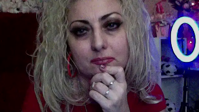 xHot Amazonq online show from 02.02.26