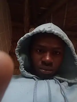 younggblackkCOCK19 online show from 12.21.25