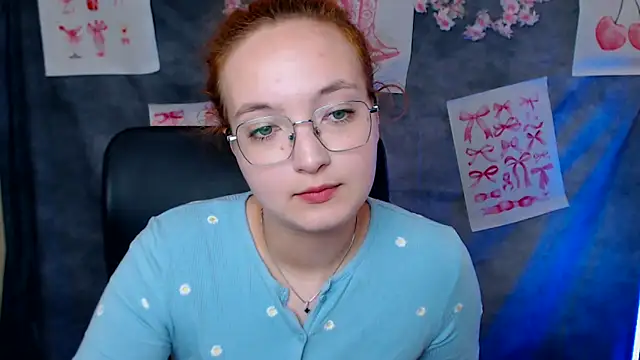 Snapshot of MissAriaa chatting on 06.12.26 MissAriaa online show from 06.12.26