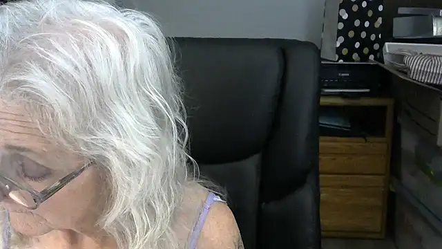 JoleneDelacroix online show from 12.17.25