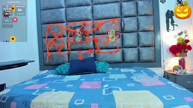 Snapshot of Sasha_Picot17 chatting on 10.31.25 Sasha Picot17 online show from 10.31.25