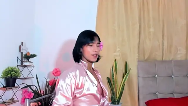 nahomi28  online show from 11.05.25