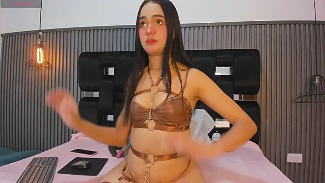 Snapshot of NhoanBrunette chatting on 01.09.26 NhoanBrunette online show from 01.09.26