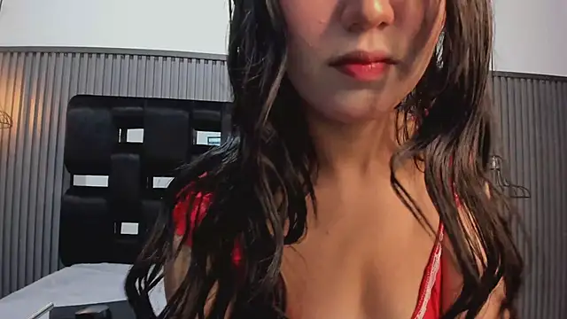 Snapshot of NhoanBrunette chatting on 01.15.26 NhoanBrunette online show from 01.15.26