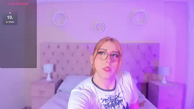 JanneBlossom  online show from 11.12.25