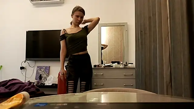 MargaretFairy online show from 11.28.25