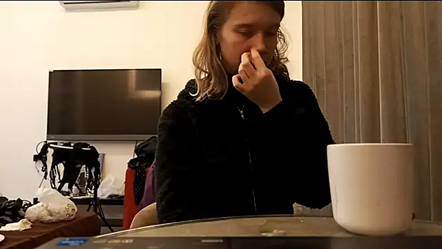 MargaretFairy online show from 12.15.25