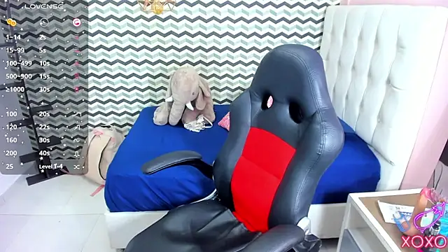 ZALLYWESTER online show from 11.07.25