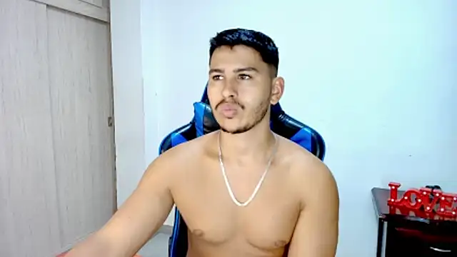 sophia and alex online show from 11.24.25