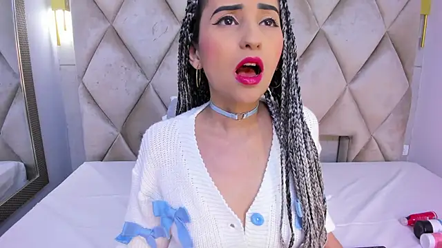 violett rabbit  online show from 11.20.25