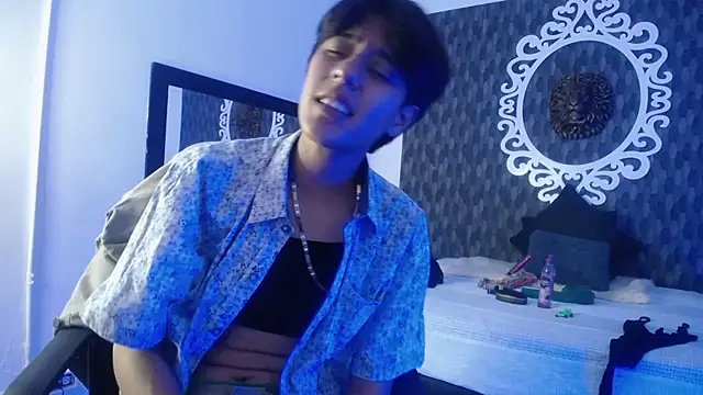 Ghost  Girl  online show from 11.01.25