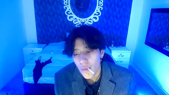 Ghost  Girl  online show from 12.05.25